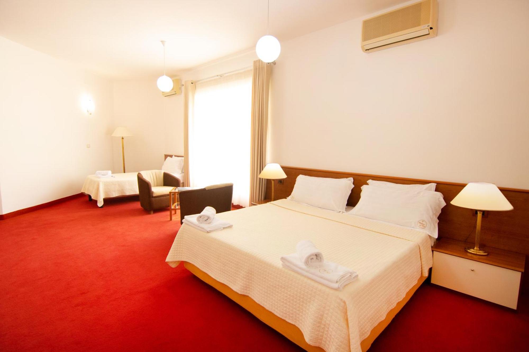 Chateau Linza Resort Tirana Kültér fotó