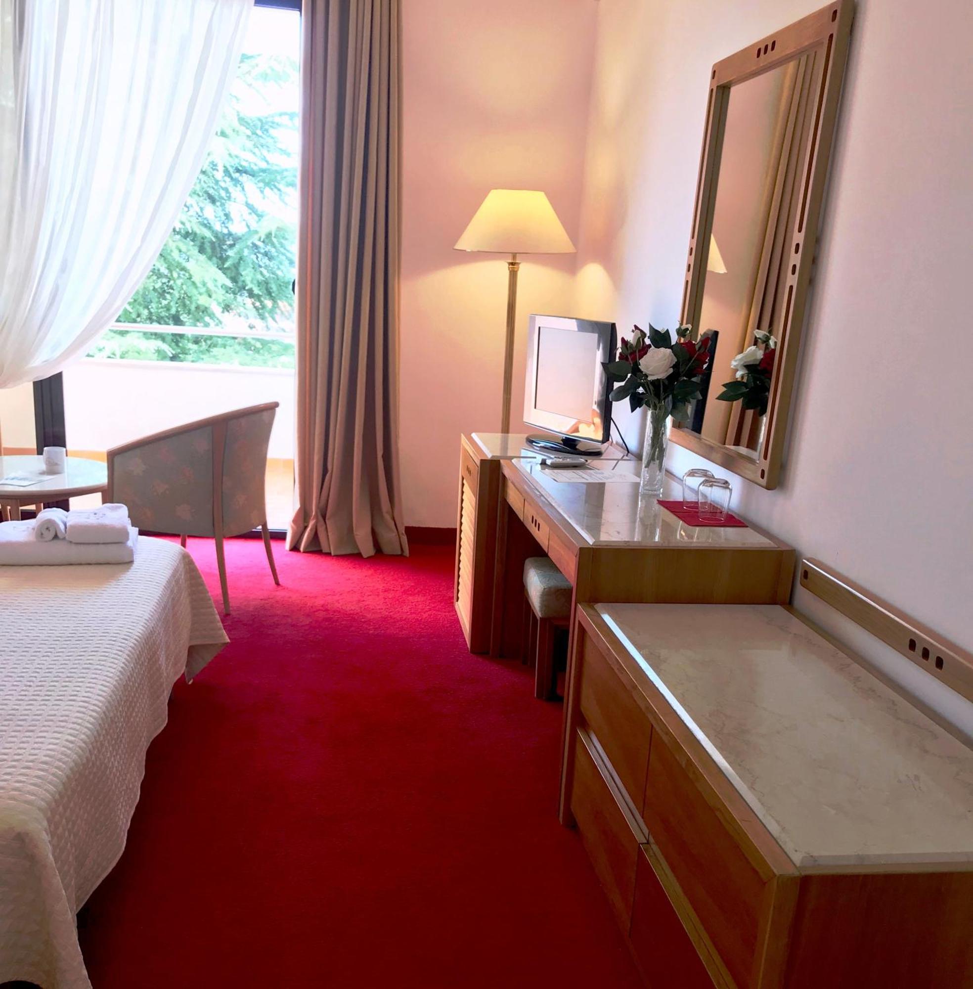 Chateau Linza Resort Tirana Kültér fotó
