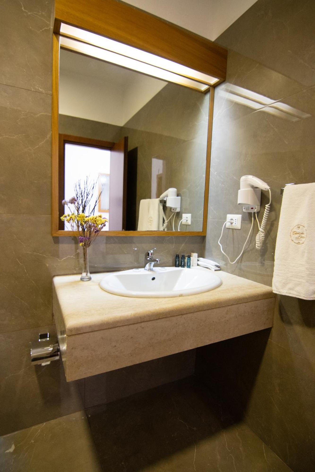 Chateau Linza Resort Tirana Kültér fotó