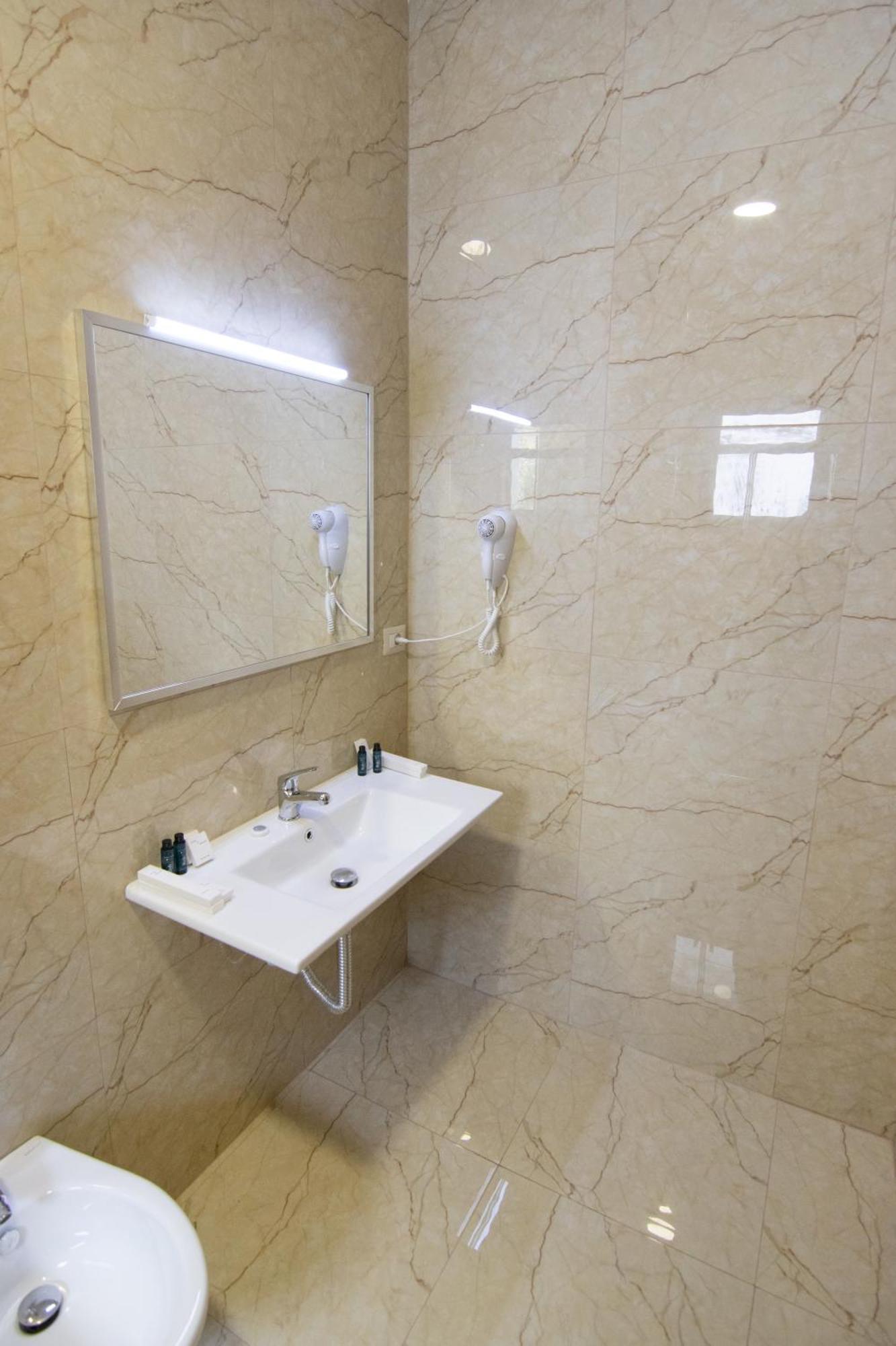 Chateau Linza Resort Tirana Kültér fotó