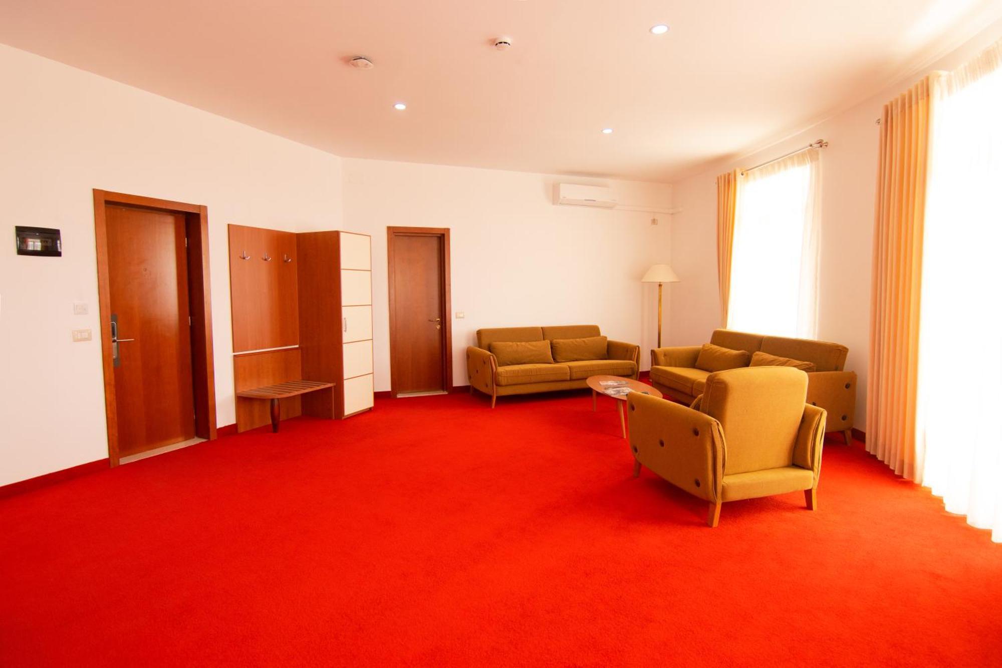 Chateau Linza Resort Tirana Kültér fotó