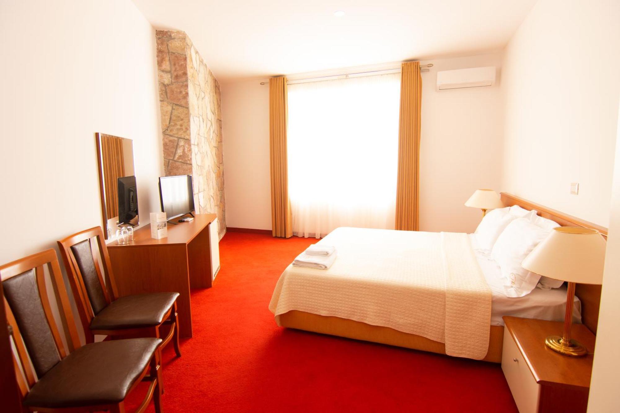 Chateau Linza Resort Tirana Kültér fotó