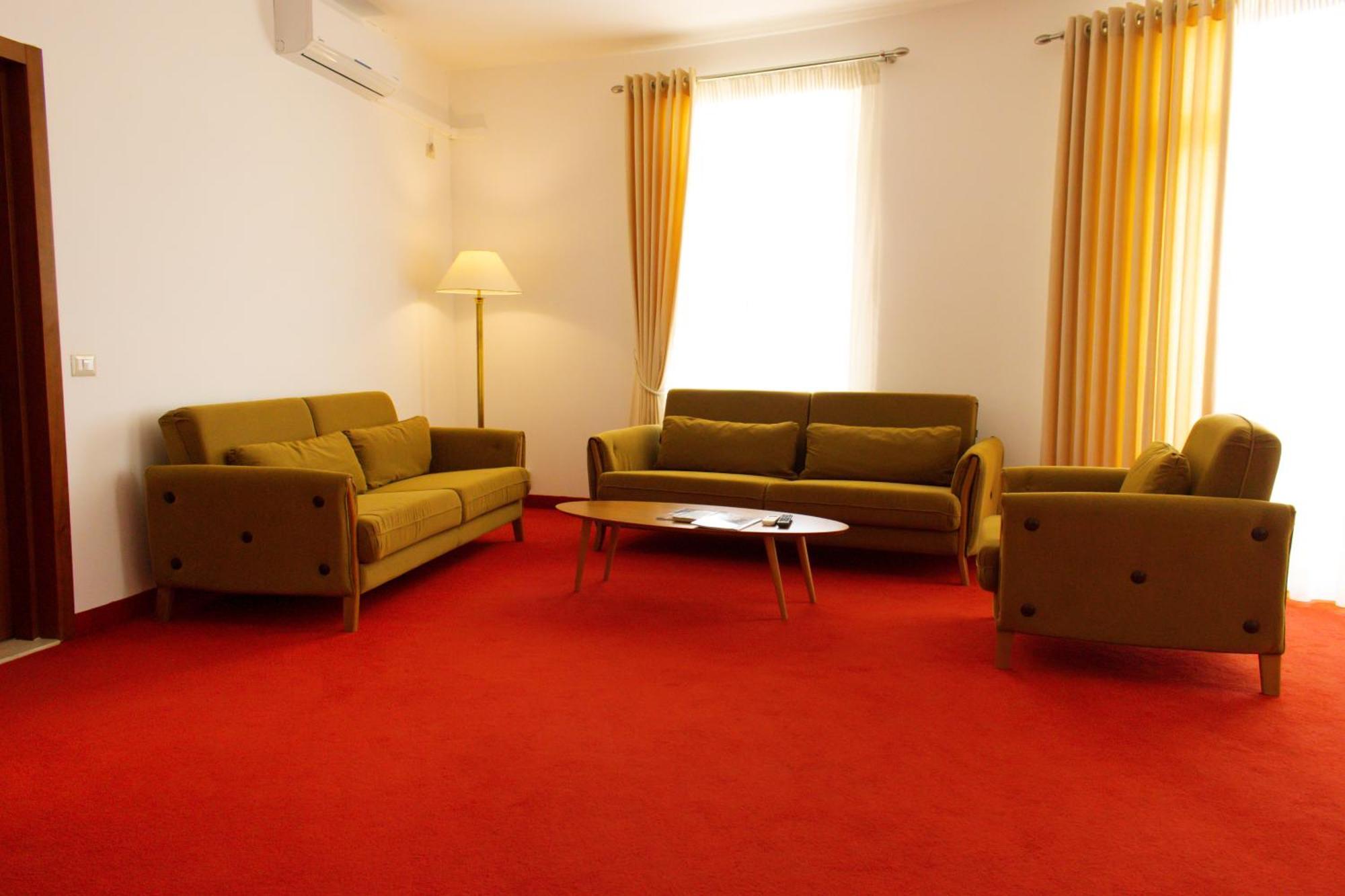 Chateau Linza Resort Tirana Kültér fotó