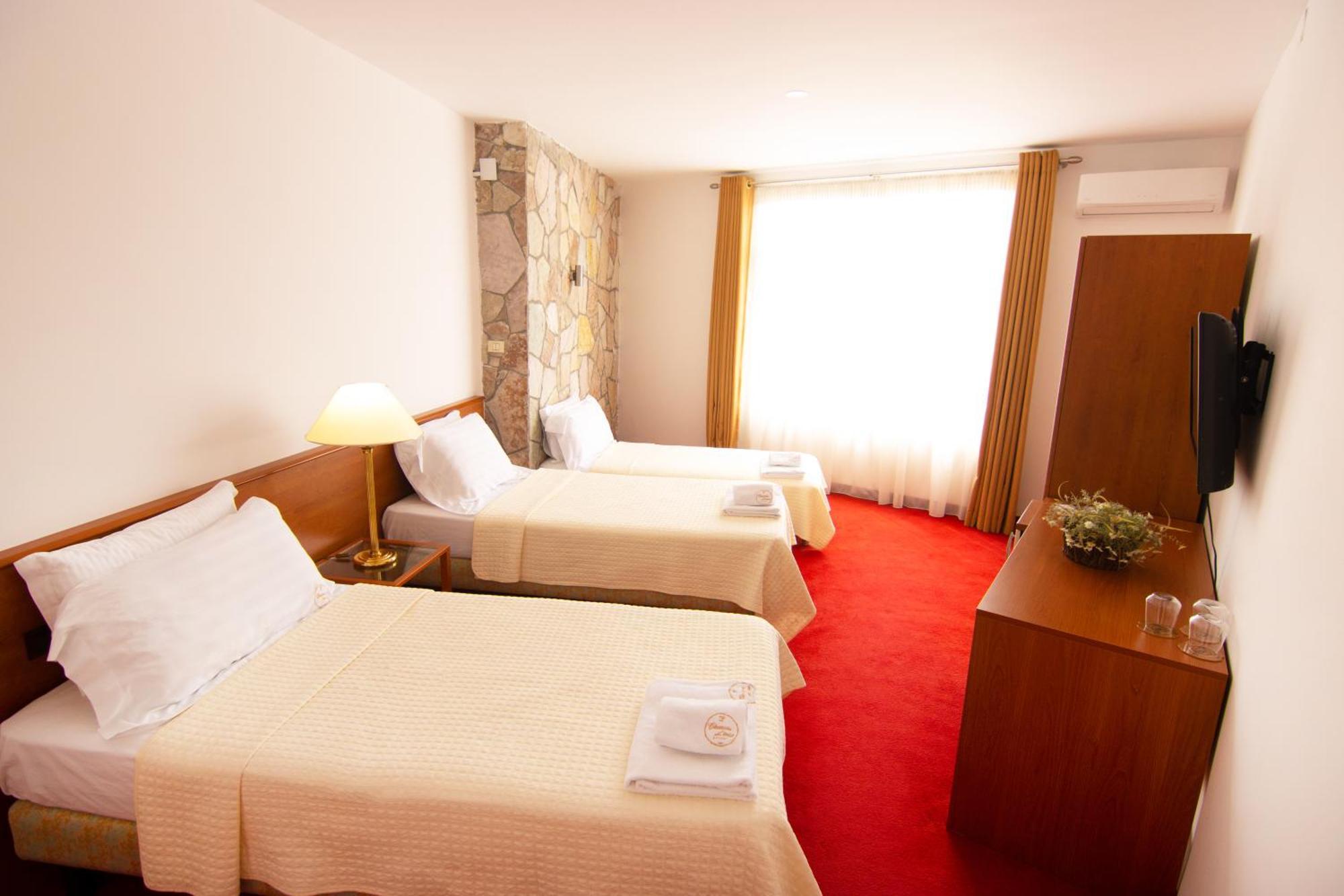 Chateau Linza Resort Tirana Kültér fotó