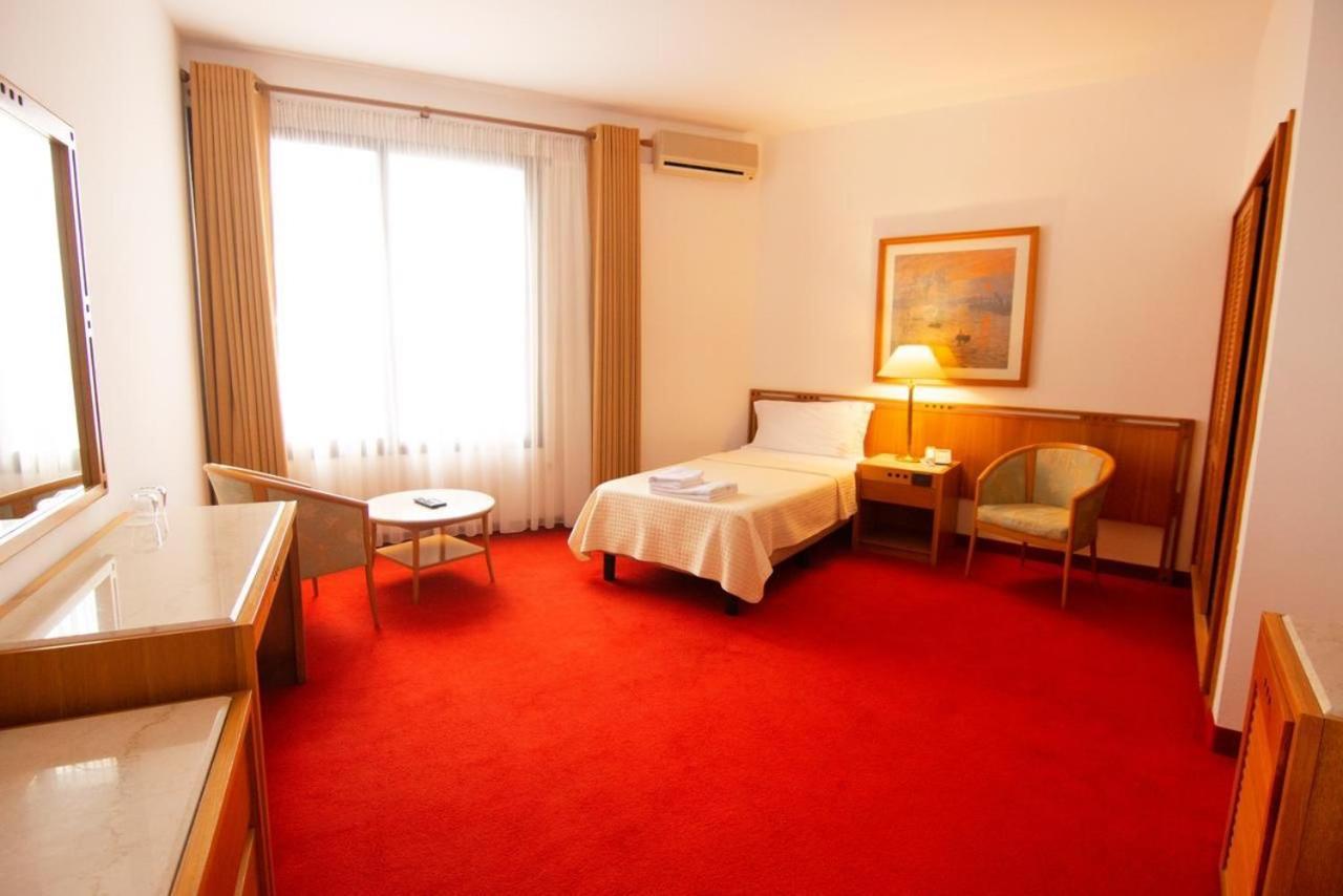 Chateau Linza Resort Tirana Kültér fotó